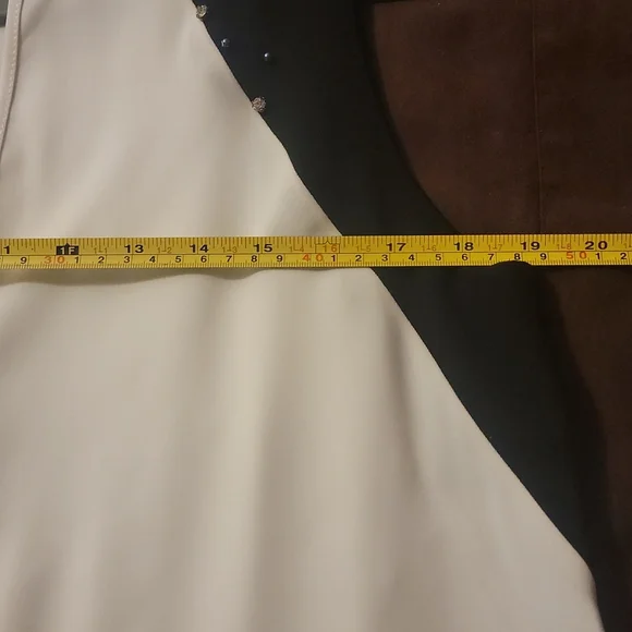 Top - Picture 5 of 8